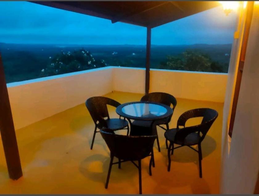 Hotel Ashirwad Junagadh Εξωτερικό φωτογραφία