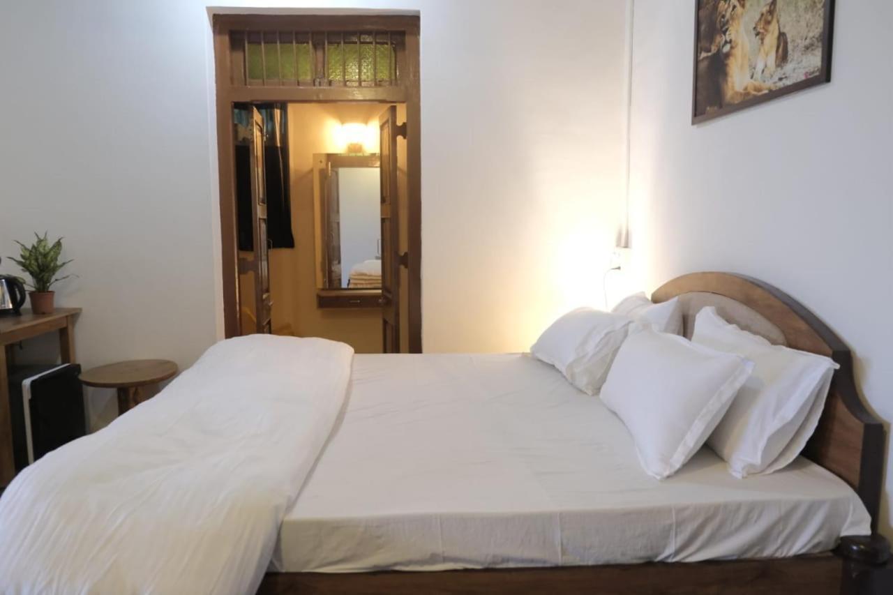 Hotel Ashirwad Junagadh Εξωτερικό φωτογραφία