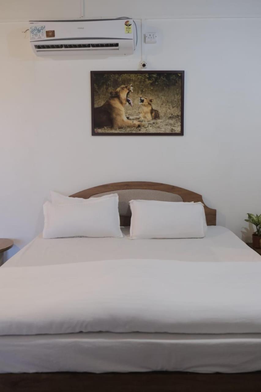 Hotel Ashirwad Junagadh Εξωτερικό φωτογραφία